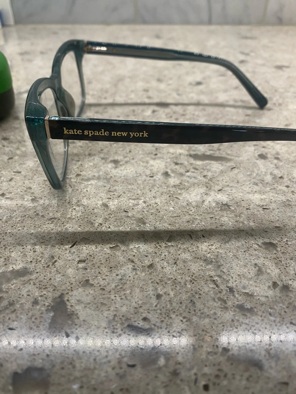 New tortoise kate spade readers with hard-shell case  +1.5